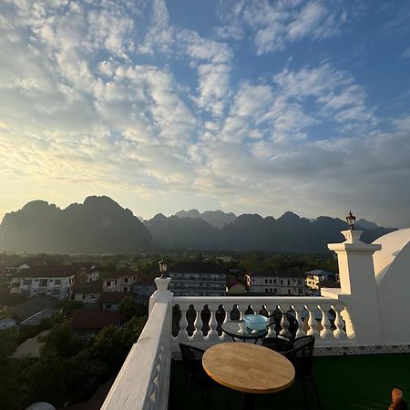 Sky Hotel Vang Vieng Exterior foto